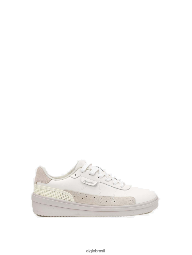 Aigle sapato o tênis icônico é uma reformulação de um clássico dos anos 80 branco mulheres RX2B88547